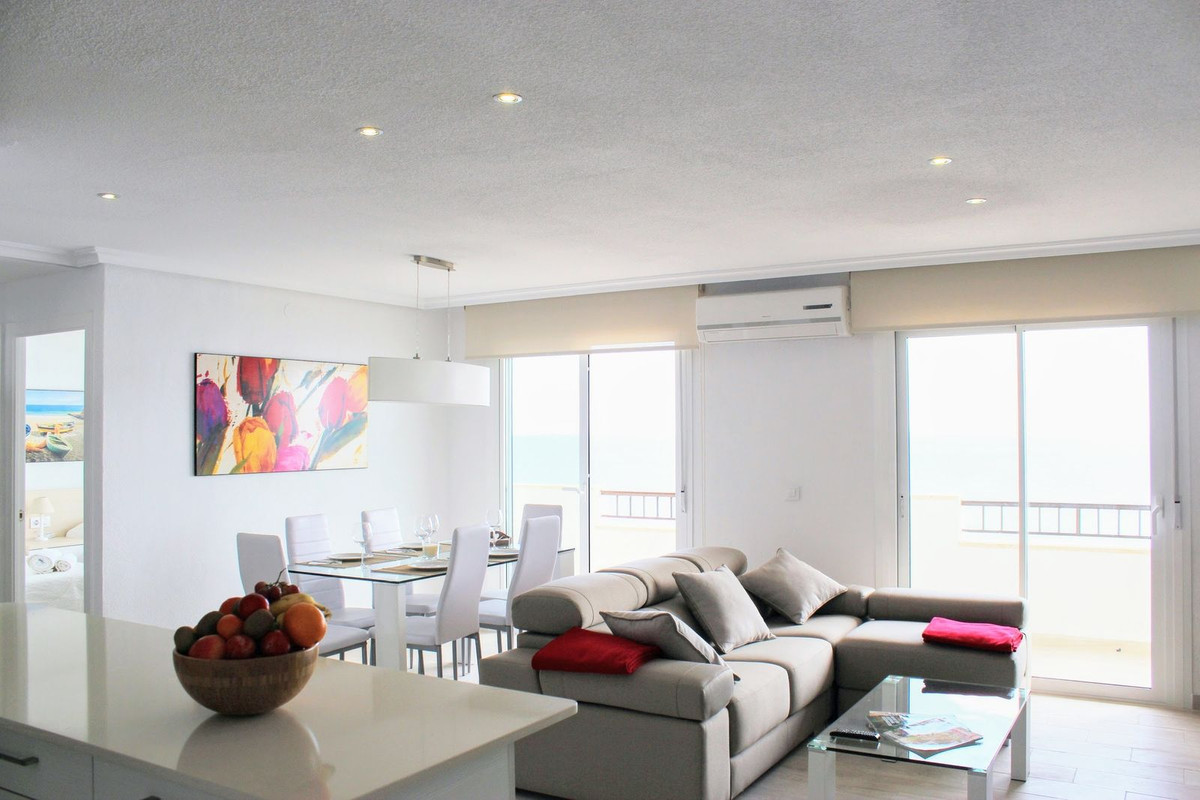 Se vende Apartamento Planta Media de 3 dormitorios en Costa Blanca, Alicante, España