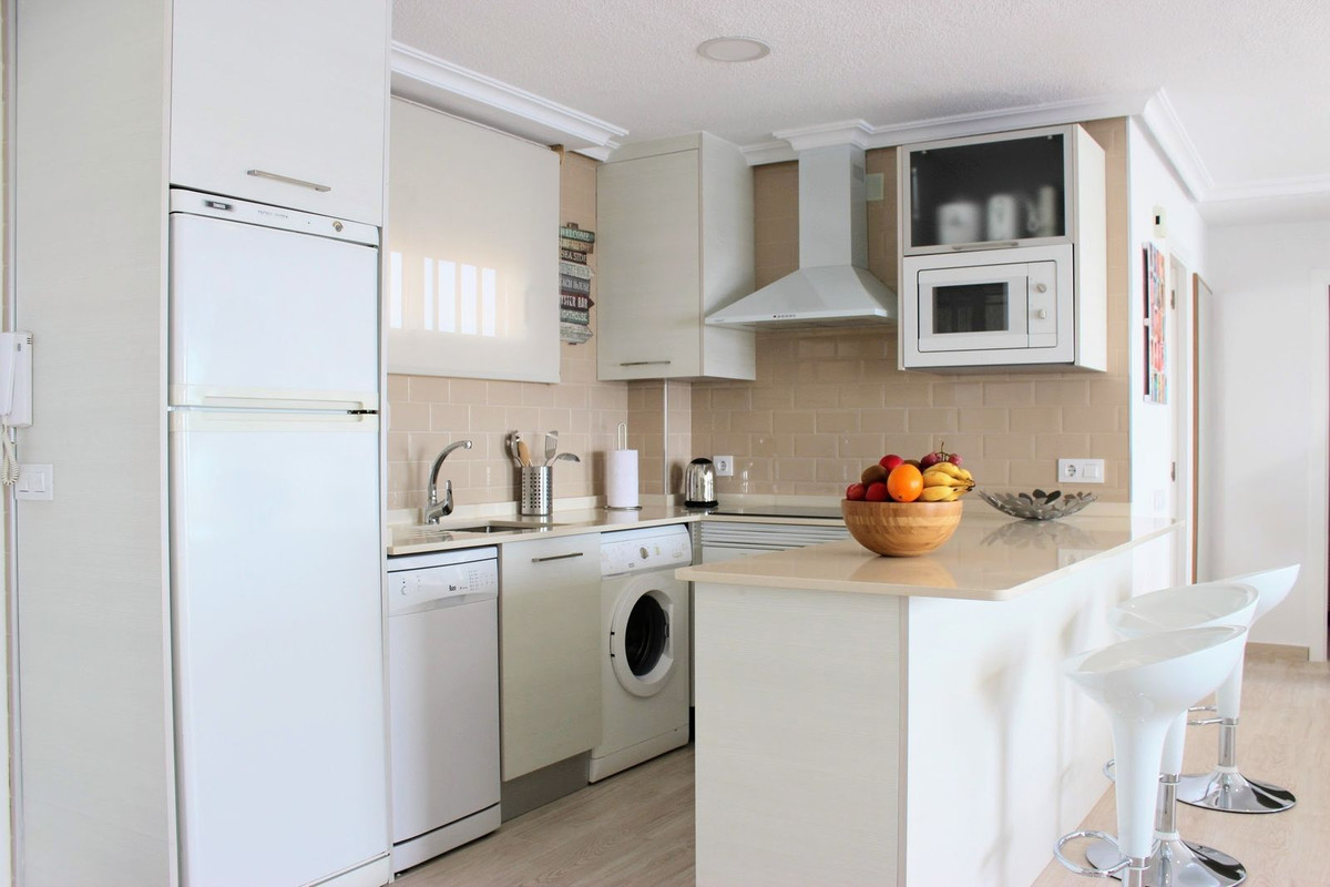 Se vende Apartamento Planta Media de 3 dormitorios en Costa Blanca, Alicante, España