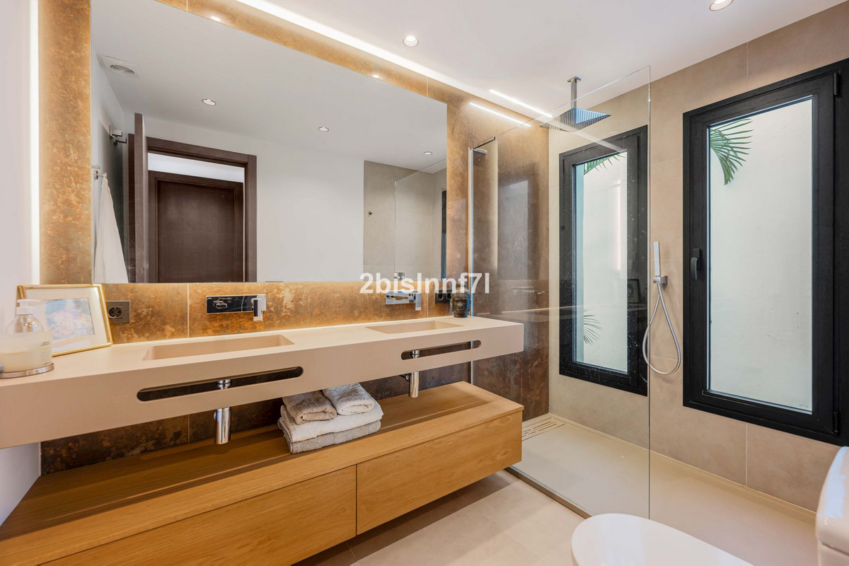 4 Bed Townhouse for sale in Elviria Costa Del Sol, Málaga, Spain