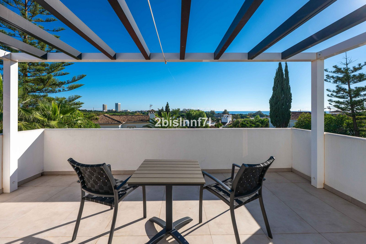 4 Bed Townhouse for sale in Elviria Costa Del Sol, Málaga, Spain