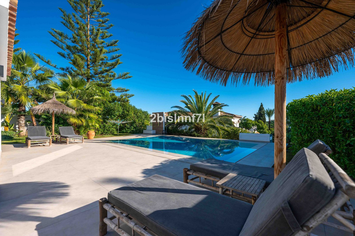 4 Bed Townhouse for sale in Elviria Costa Del Sol, Málaga, Spain