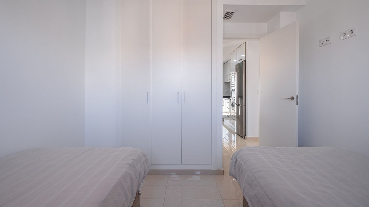 Se vende Apartamento Planta Media de 2 dormitorios en Costa Blanca, Alicante, España