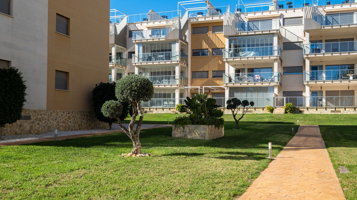 Se vende Apartamento Planta Media de 2 dormitorios en Costa Blanca, Alicante, España