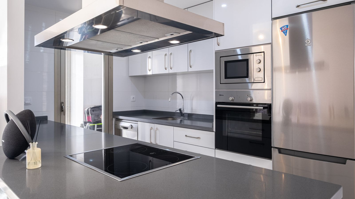 Se vende Apartamento Planta Media de 2 dormitorios en Costa Blanca, Alicante, España