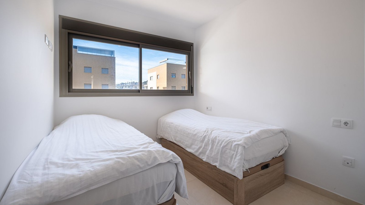 Se vende Apartamento Planta Media de 2 dormitorios en Costa Blanca, Alicante, España
