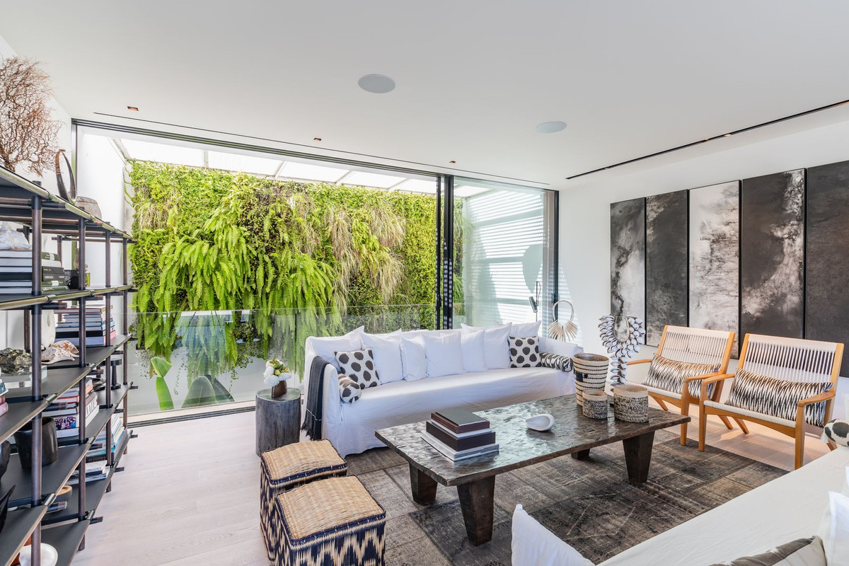 Se vende Villa - Chalet de 6 dormitorios en Costa Del Sol, Málaga, España