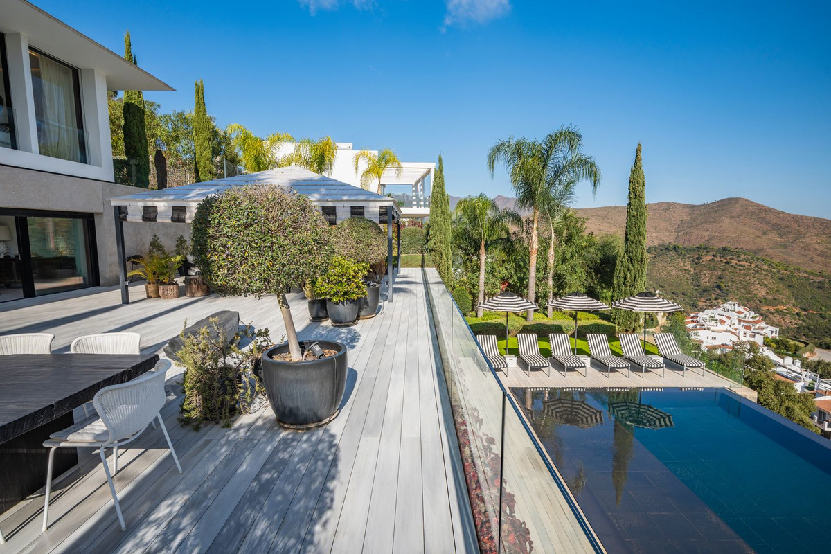 Se vende Villa - Chalet de 6 dormitorios en Costa Del Sol, Málaga, España