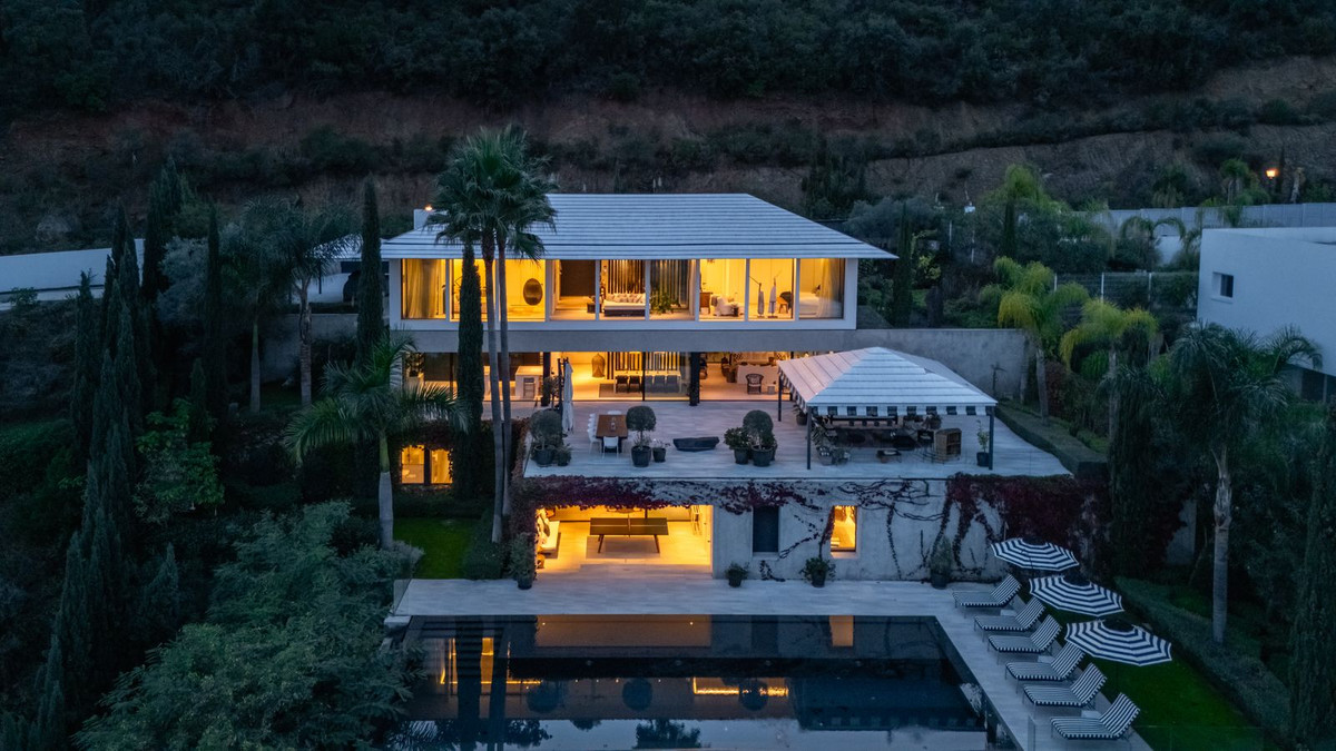 Se vende Villa - Chalet de 6 dormitorios en Costa Del Sol, Málaga, España