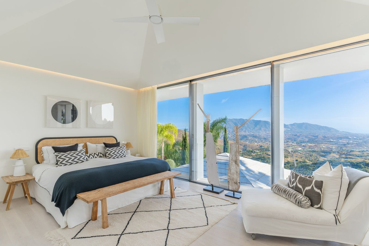 Se vende Villa - Chalet de 6 dormitorios en Costa Del Sol, Málaga, España