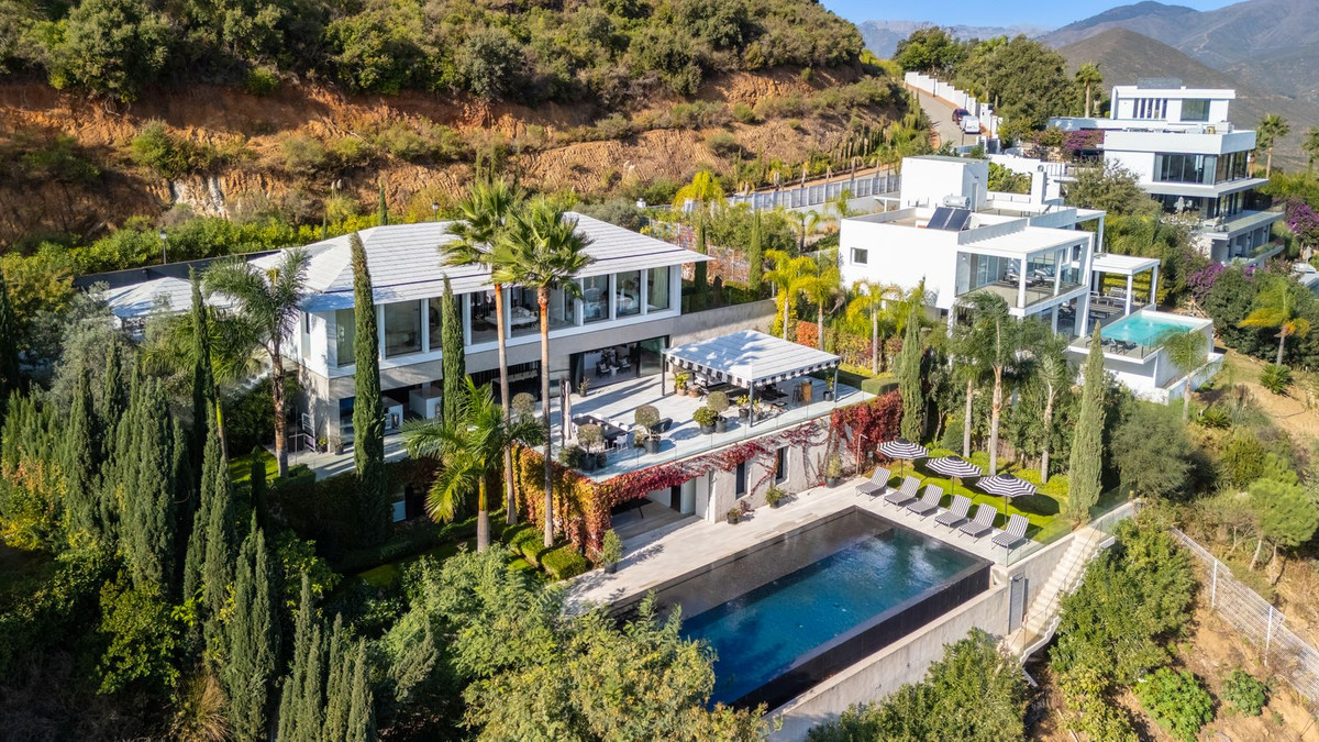 Se vende Villa - Chalet de 6 dormitorios en Costa Del Sol, Málaga, España