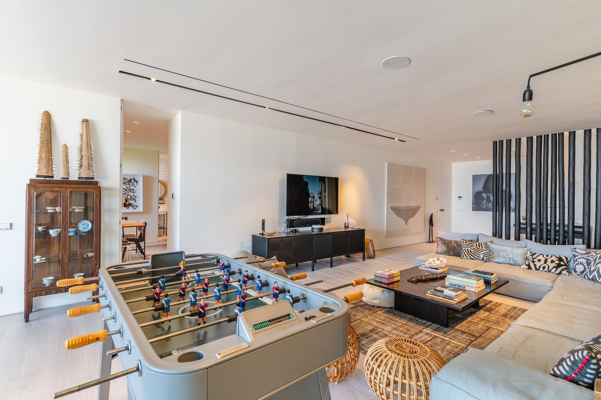 Se vende Villa - Chalet de 6 dormitorios en Costa Del Sol, Málaga, España