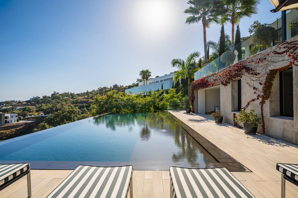 Se vende Villa - Chalet de 6 dormitorios en Costa Del Sol, Málaga, España
