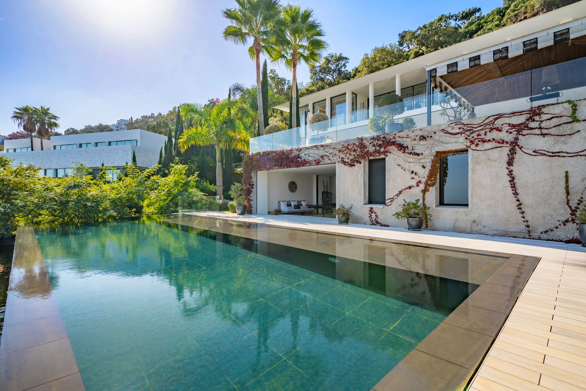 Se vende Villa - Chalet de 6 dormitorios en Costa Del Sol, Málaga, España