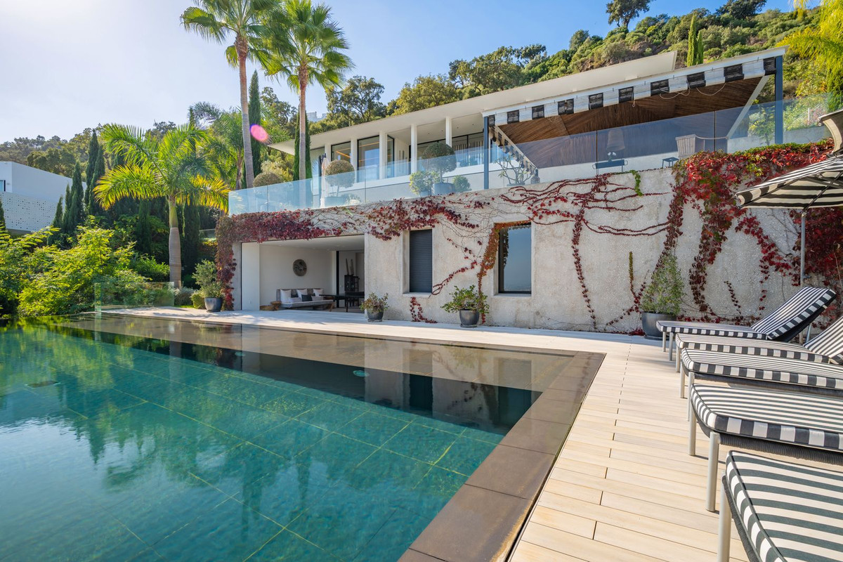Se vende Villa - Chalet de 6 dormitorios en Costa Del Sol, Málaga, España