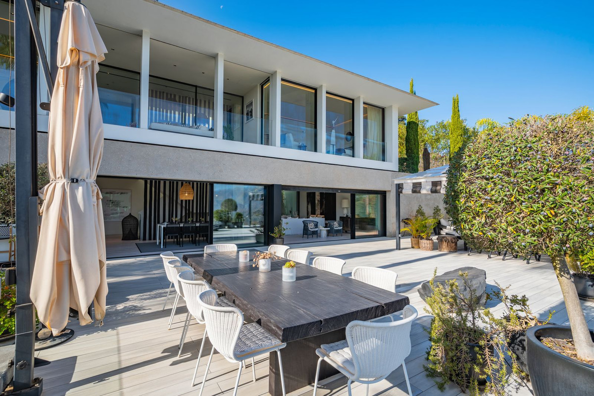 Se vende Villa - Chalet de 6 dormitorios en Costa Del Sol, Málaga, España
