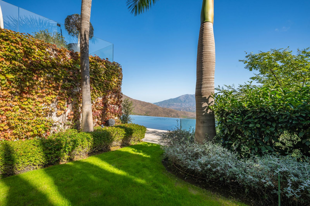 Se vende Villa - Chalet de 6 dormitorios en Costa Del Sol, Málaga, España