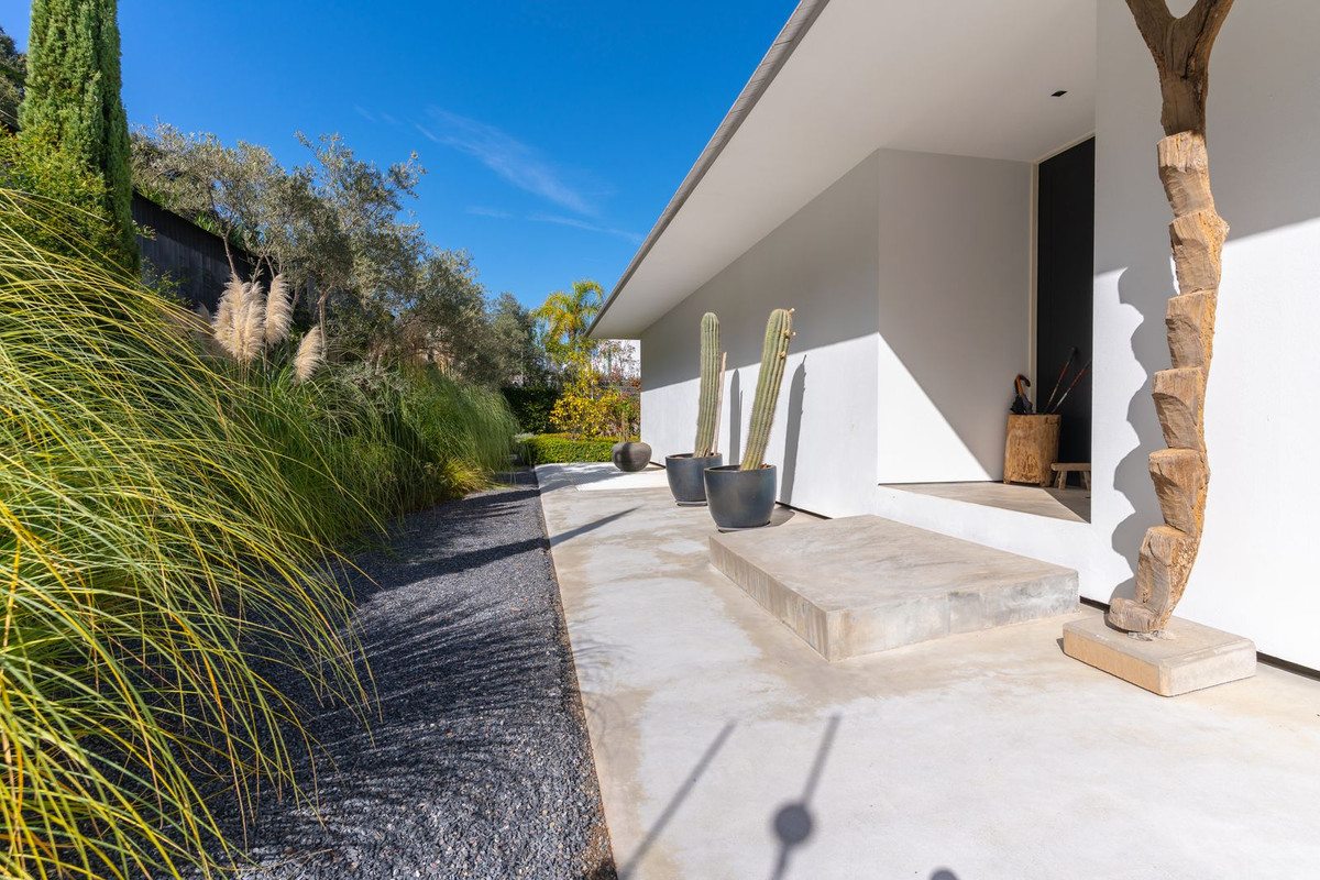 Se vende Villa - Chalet de 6 dormitorios en Costa Del Sol, Málaga, España