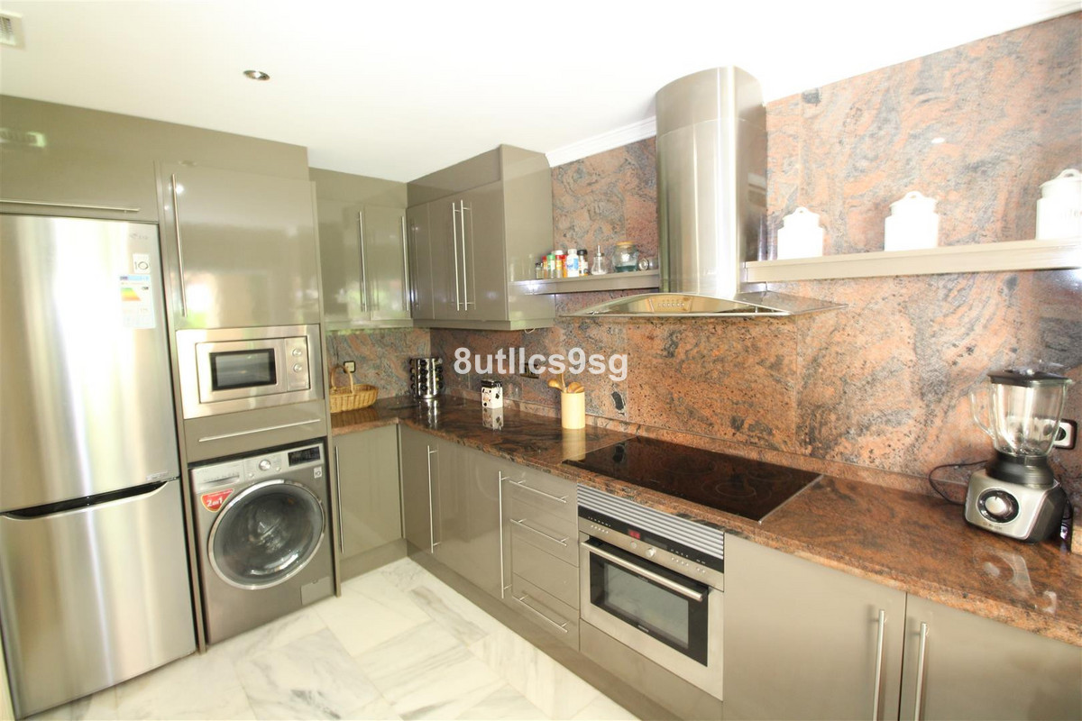 2 Bed Apartment for sale in Nueva Andalucía Costa Del Sol, Málaga, Spain