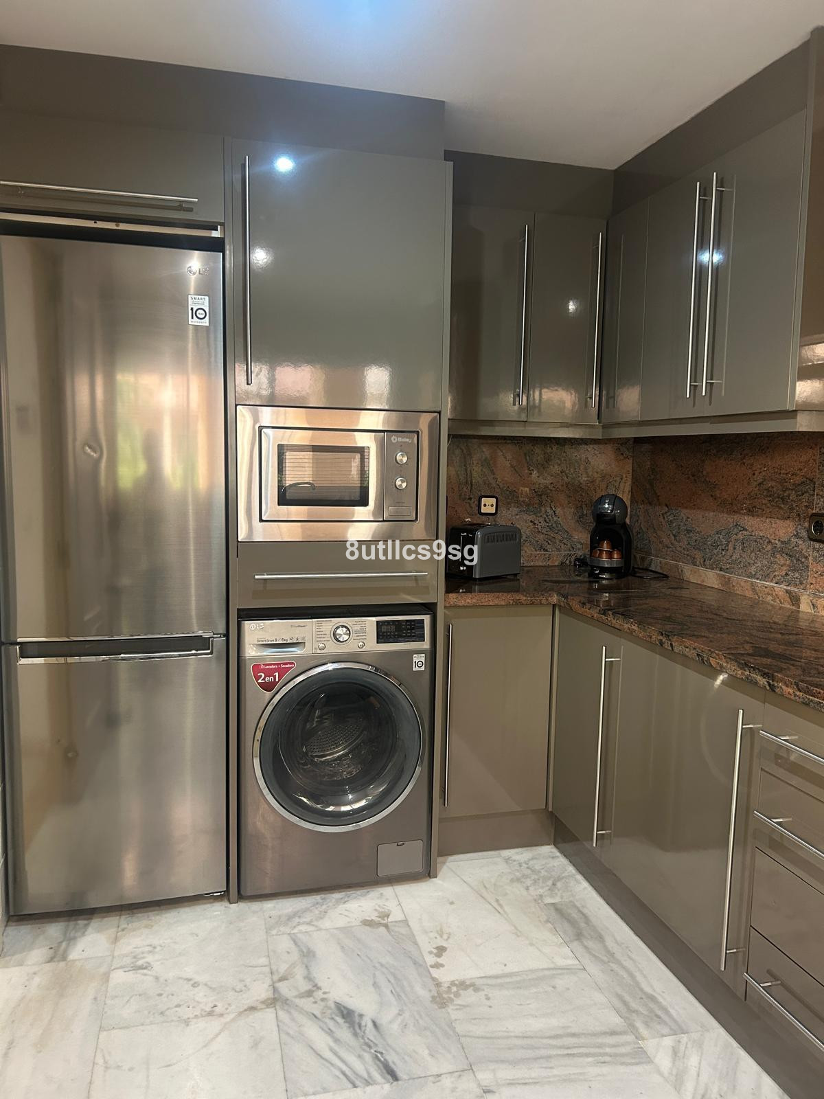 2 Bed Apartment for sale in Nueva Andalucía Costa Del Sol, Málaga, Spain
