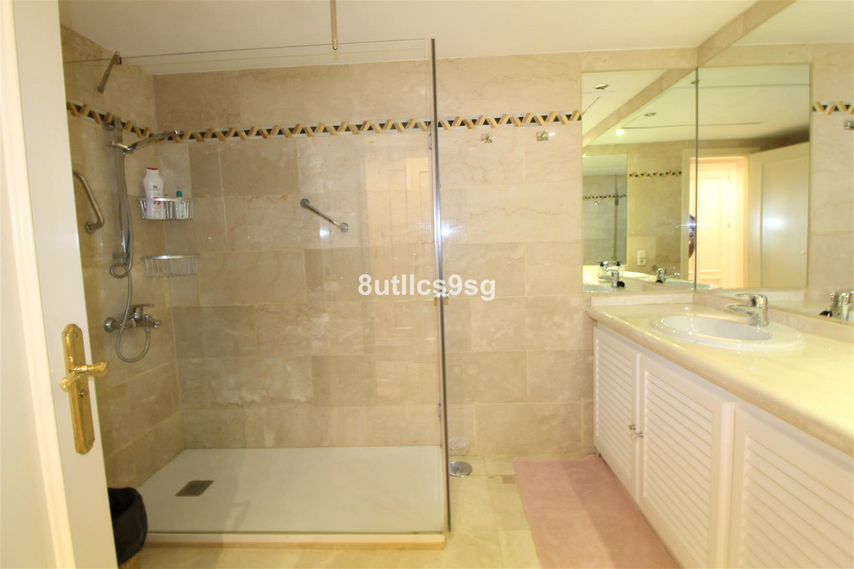2 Bed Apartment for sale in Nueva Andalucía Costa Del Sol, Málaga, Spain