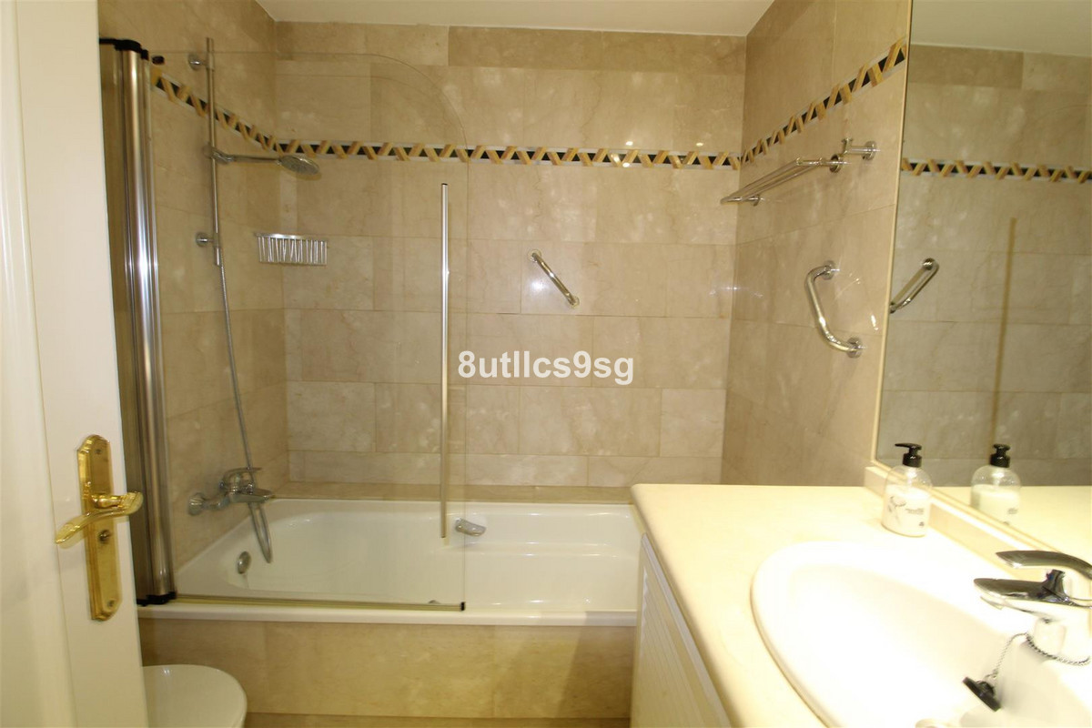 2 Bed Apartment for sale in Nueva Andalucía Costa Del Sol, Málaga, Spain