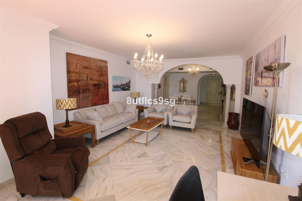 2 Bed Apartment for sale in Nueva Andalucía Costa Del Sol, Málaga, Spain