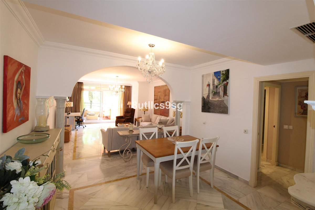 2 Bed Apartment for sale in Nueva Andalucía Costa Del Sol, Málaga, Spain