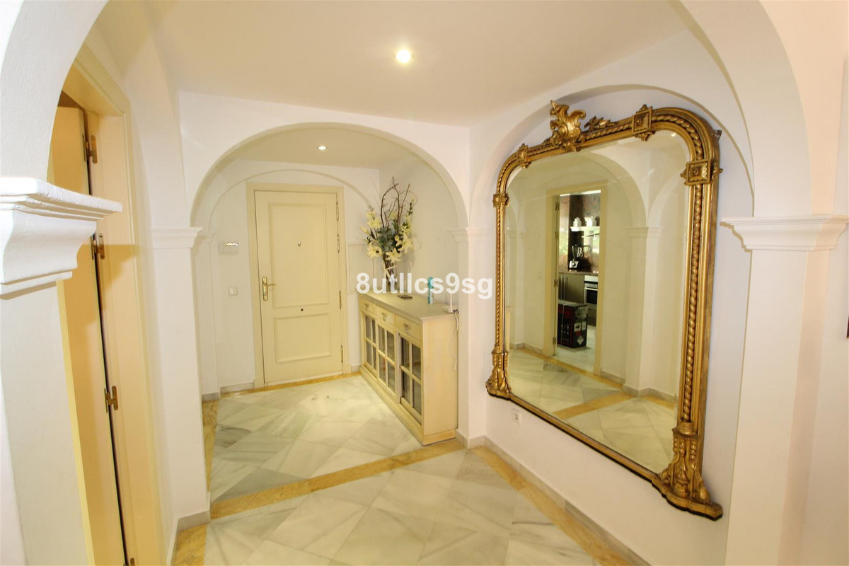 2 Bed Apartment for sale in Nueva Andalucía Costa Del Sol, Málaga, Spain