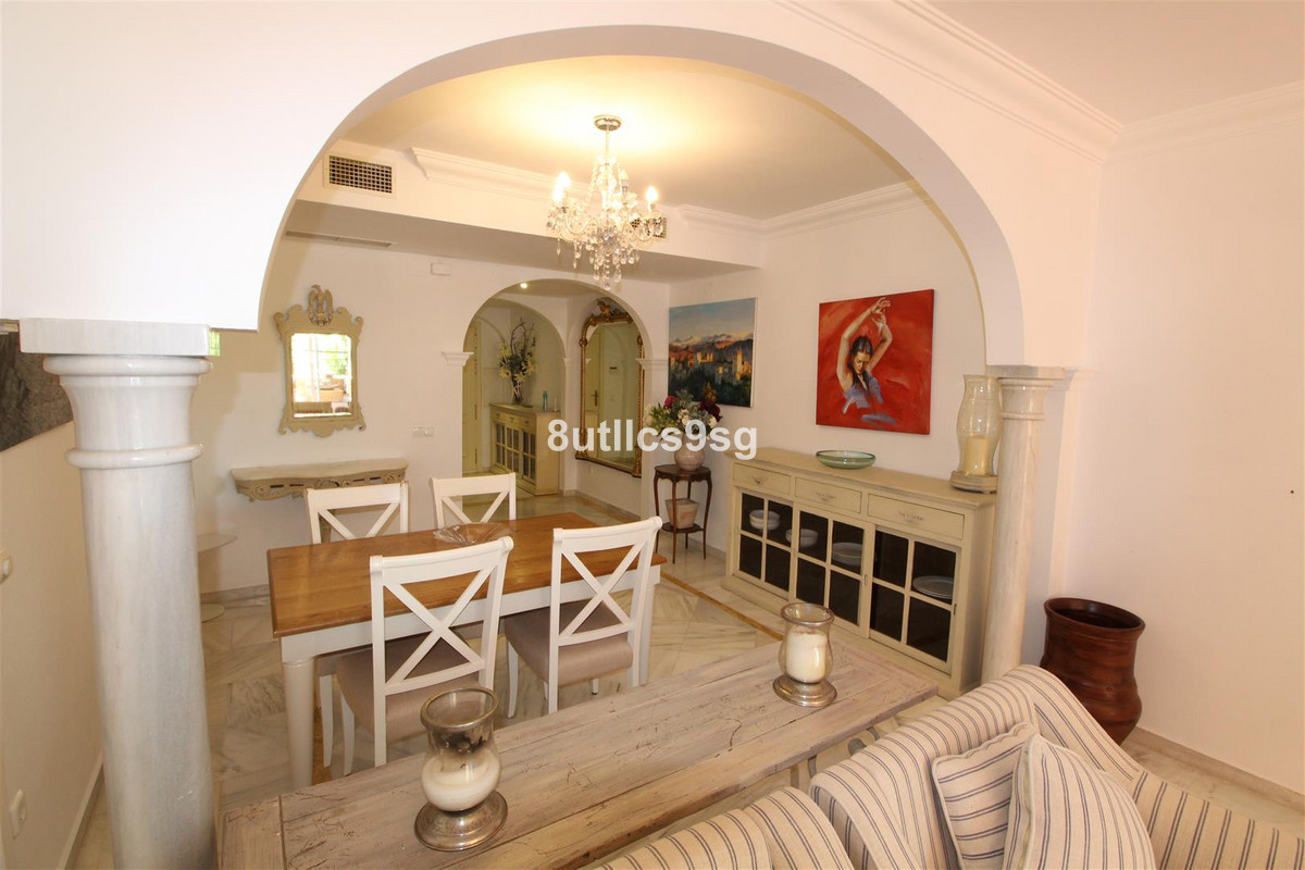 2 Bed Apartment for sale in Nueva Andalucía Costa Del Sol, Málaga, Spain