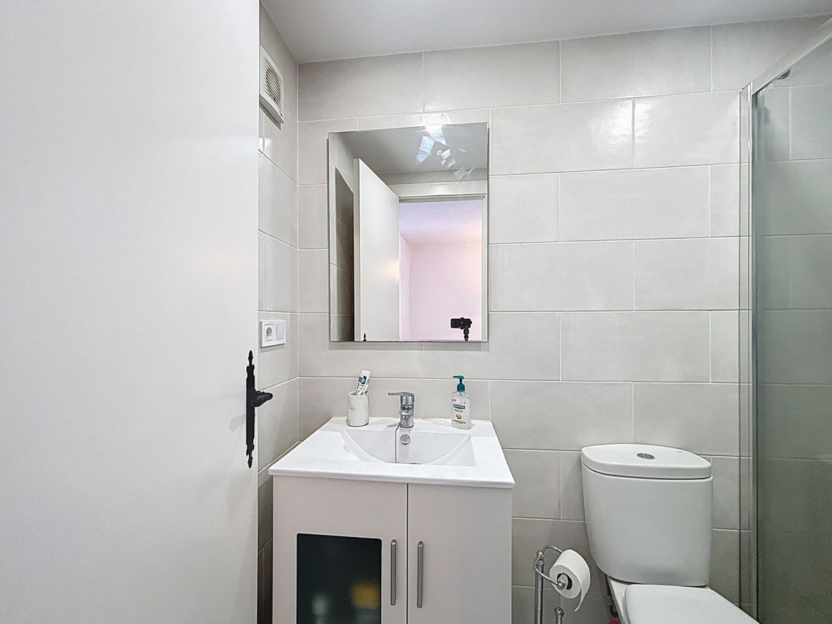 Se vende Pareada de 3 dormitorios en Costa Del Sol East, Málaga, España