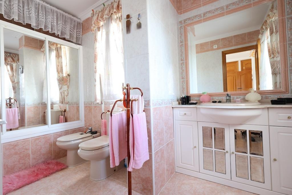 5 Bed Townhouse for sale in Orihuela Costa Costa Blanca, Alicante, Spain