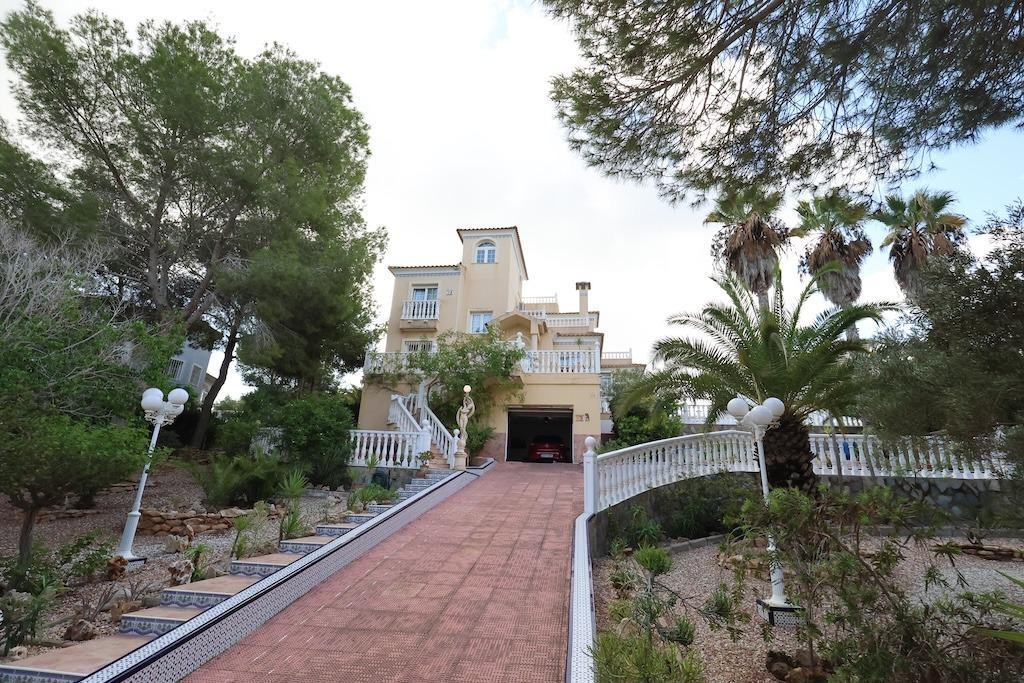 5 Bed Townhouse for sale in Orihuela Costa Costa Blanca, Alicante, Spain
