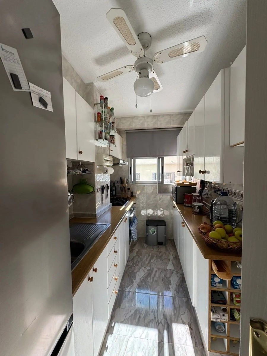 Se vende Apartamento Planta Media de 2 dormitorios en Costa Blanca, Alicante, España