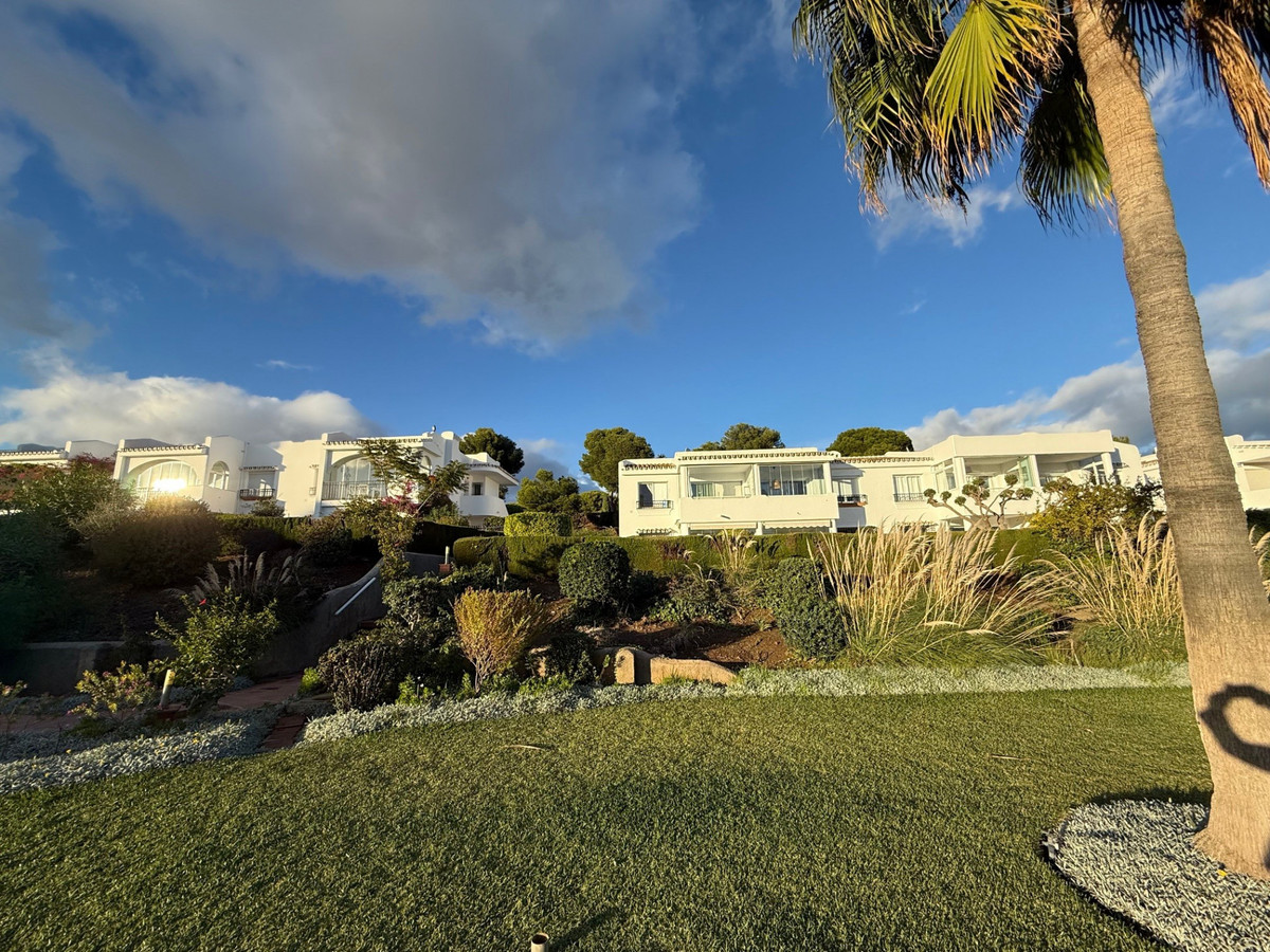 2 Bed Apartment for sale in Mijas Costa Costa Del Sol, Málaga, Spain
