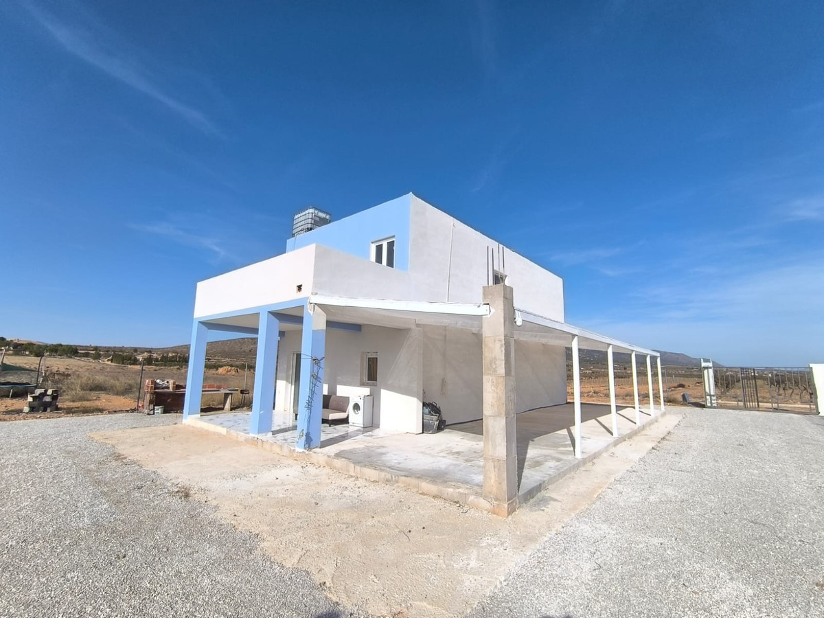 4 Bed Townhouse for sale in Pinoso Costa Blanca, Alicante, Spain