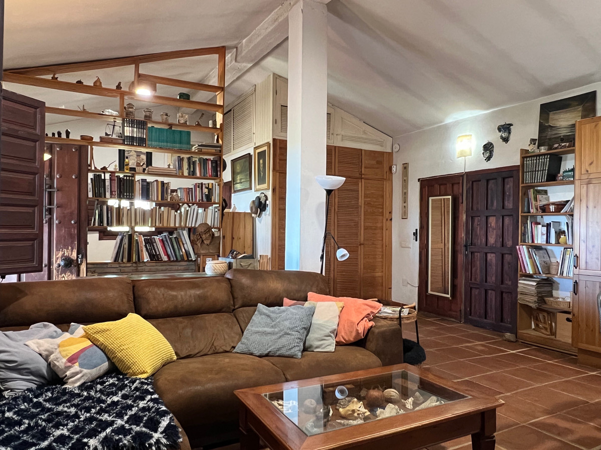 Se vende Villa - Chalet de 3 dormitorios en Costa Del Sol East, Málaga, España