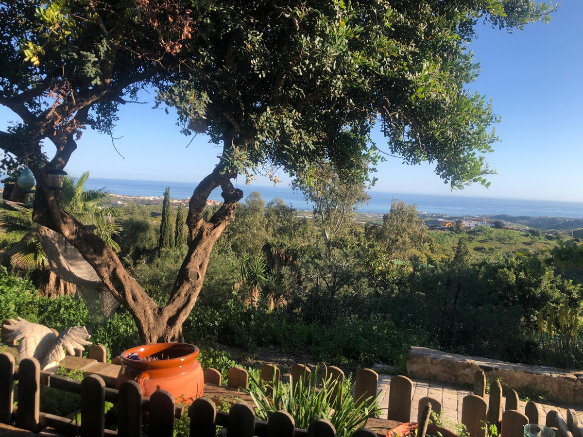 Se vende Villa - Chalet de 3 dormitorios en Costa Del Sol East, Málaga, España