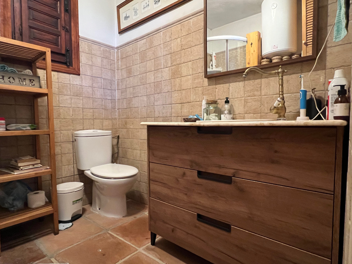 Se vende Villa - Chalet de 3 dormitorios en Costa Del Sol East, Málaga, España