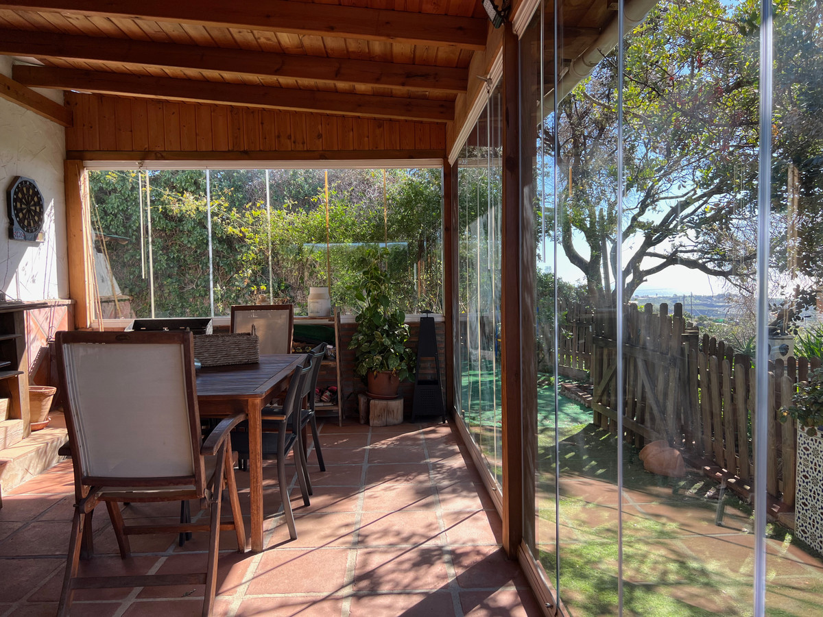 Se vende Villa - Chalet de 3 dormitorios en Costa Del Sol East, Málaga, España