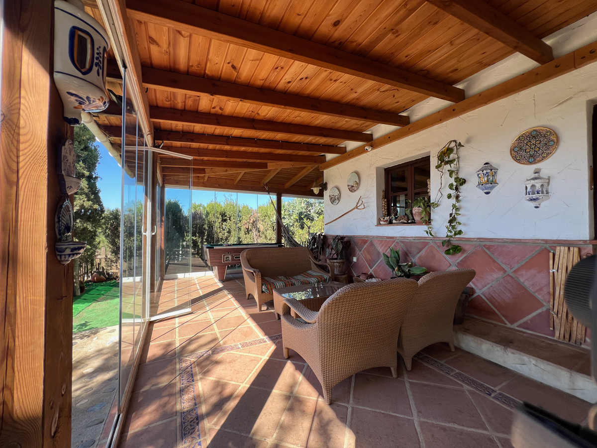 Se vende Villa - Chalet de 3 dormitorios en Costa Del Sol East, Málaga, España