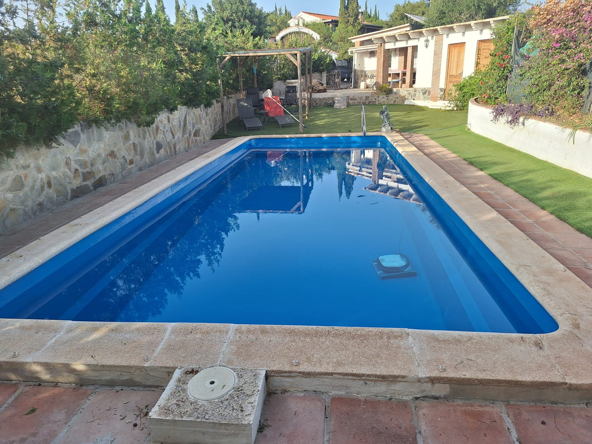 Se vende Villa - Chalet de 3 dormitorios en Costa Del Sol East, Málaga, España