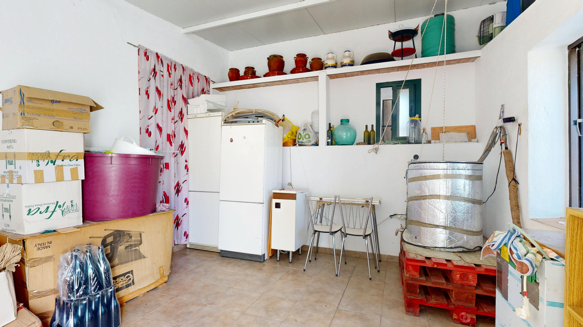 4 Bed Plots for sale in Ronda Costa Del Sol, Málaga, Spain