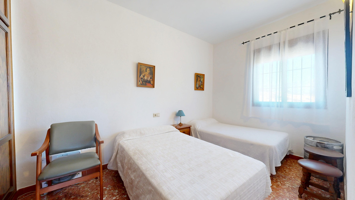 4 Bed Plots for sale in Ronda Costa Del Sol, Málaga, Spain