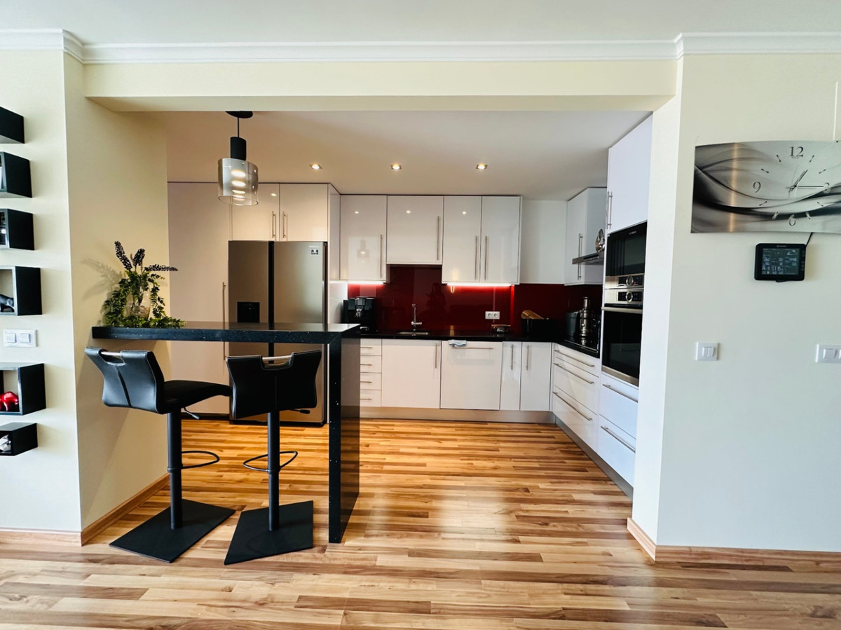 Se vende Apartamento Planta Media de 2 dormitorios en Costa Blanca, Alicante, España