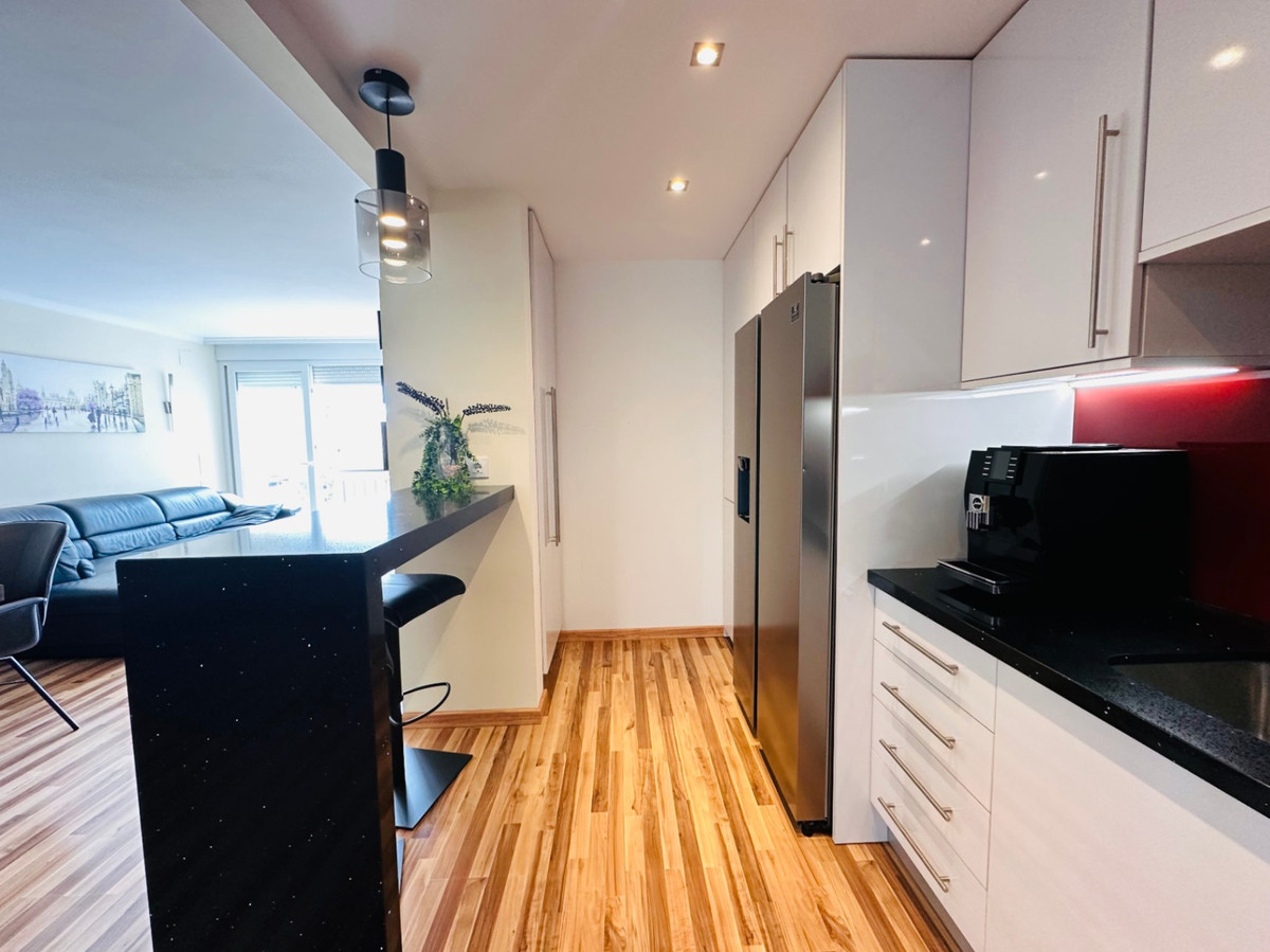 Se vende Apartamento Planta Media de 2 dormitorios en Costa Blanca, Alicante, España