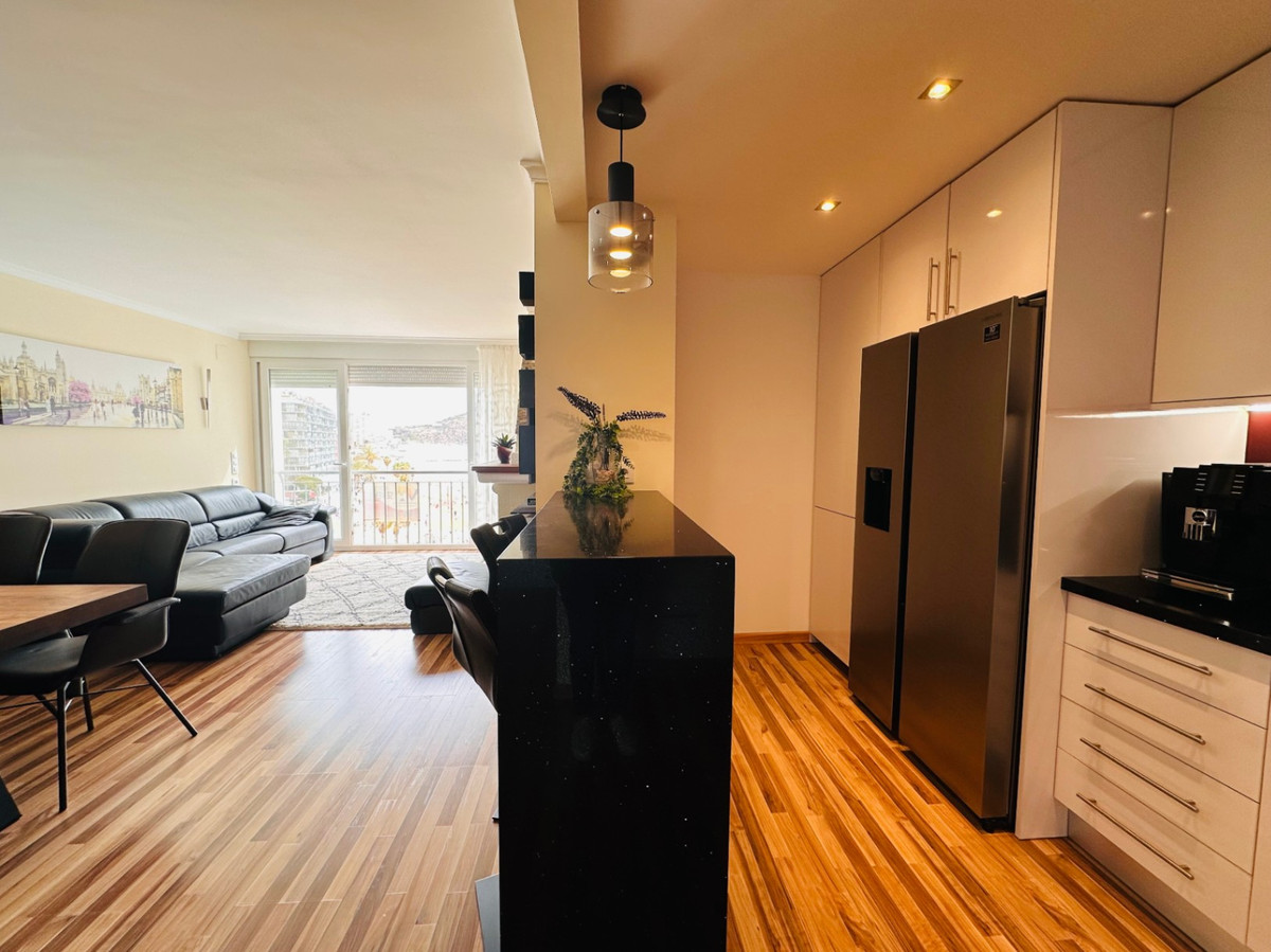 Se vende Apartamento Planta Media de 2 dormitorios en Costa Blanca, Alicante, España