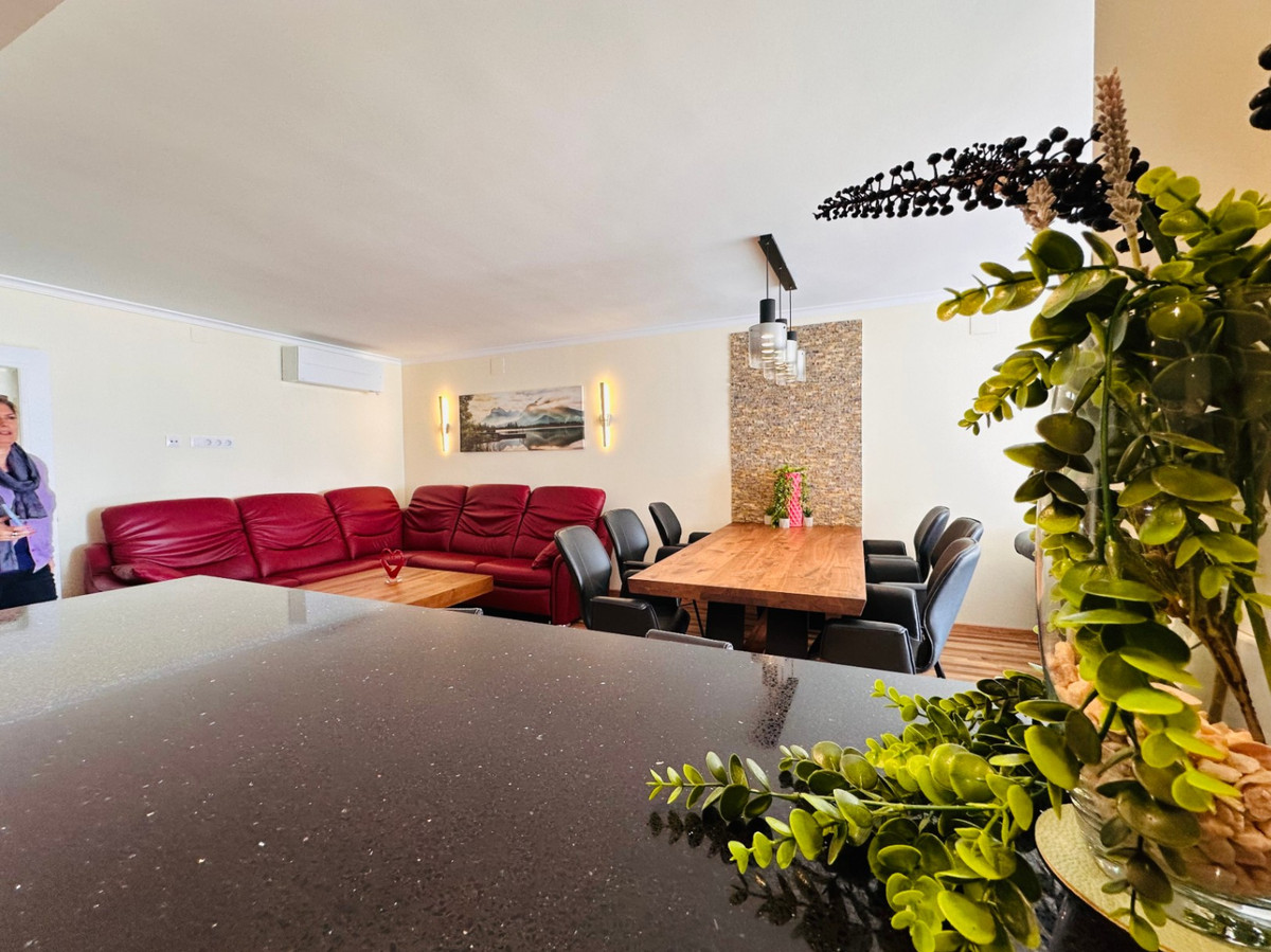 Se vende Apartamento Planta Media de 2 dormitorios en Costa Blanca, Alicante, España