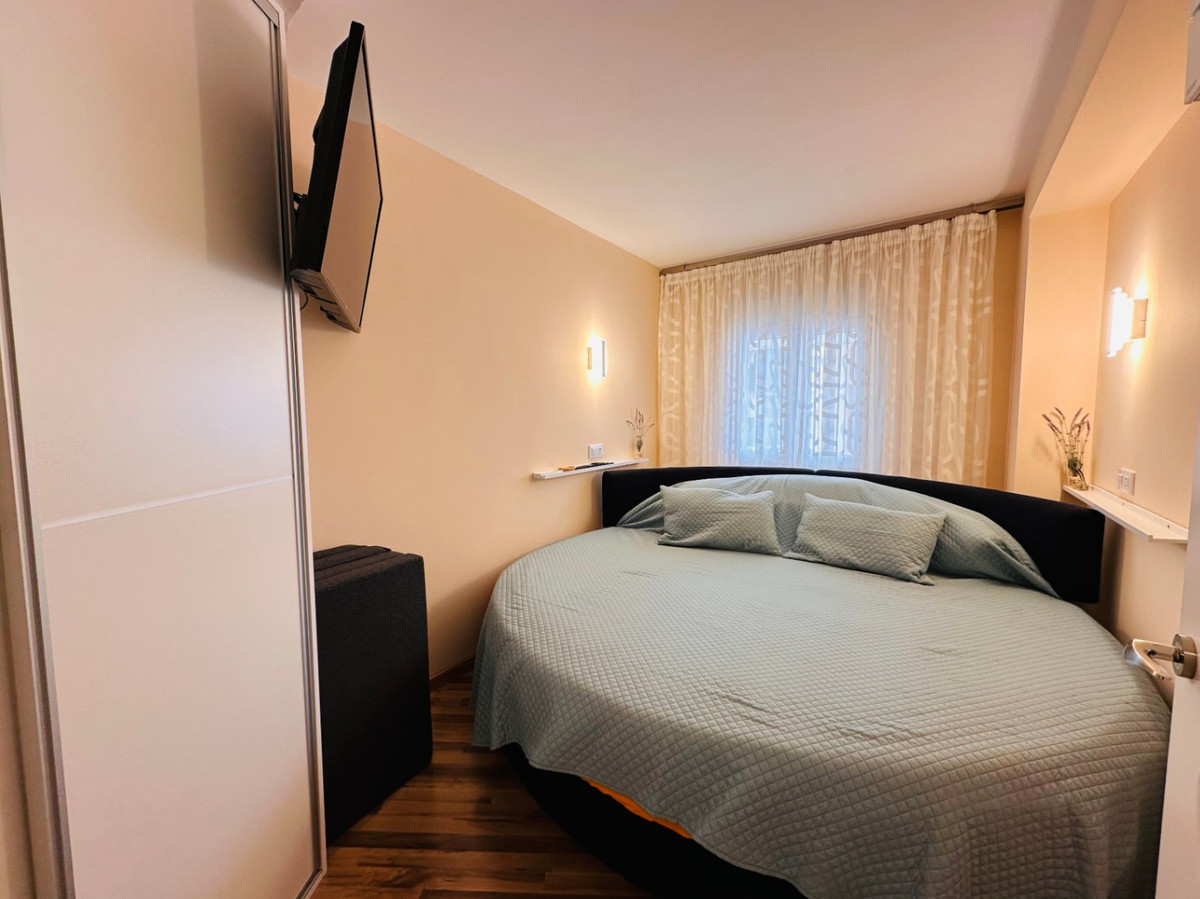 Se vende Apartamento Planta Media de 2 dormitorios en Costa Blanca, Alicante, España