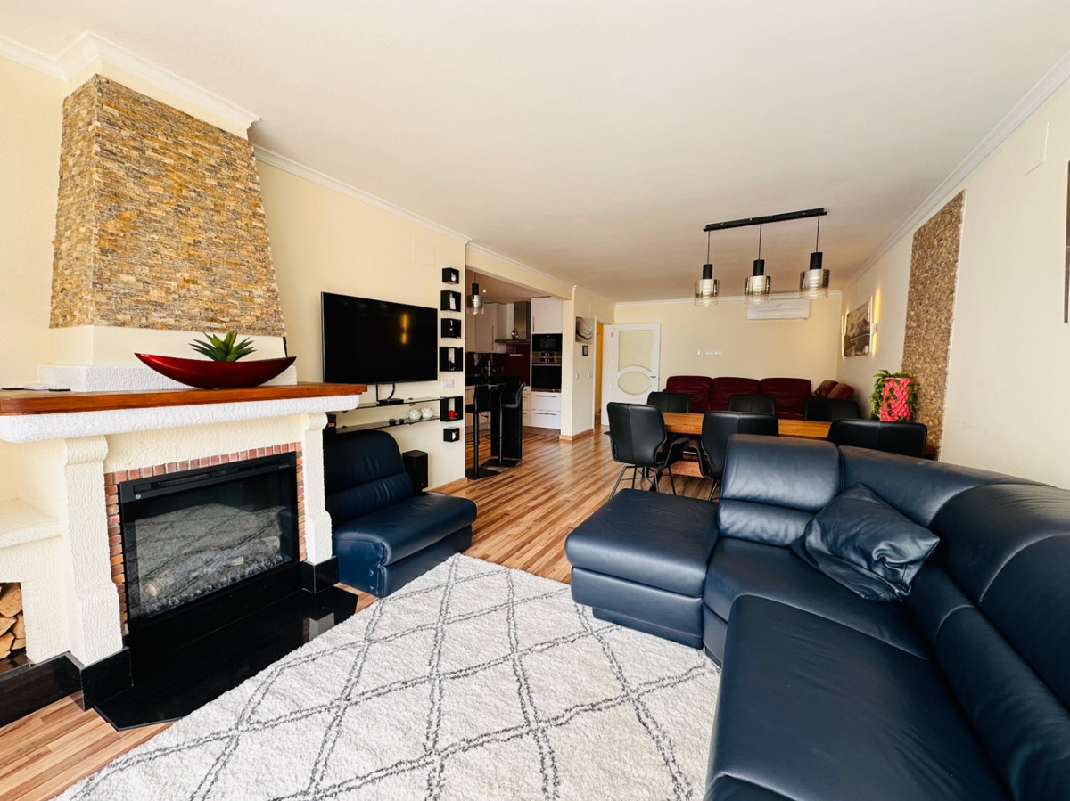 Se vende Apartamento Planta Media de 2 dormitorios en Costa Blanca, Alicante, España