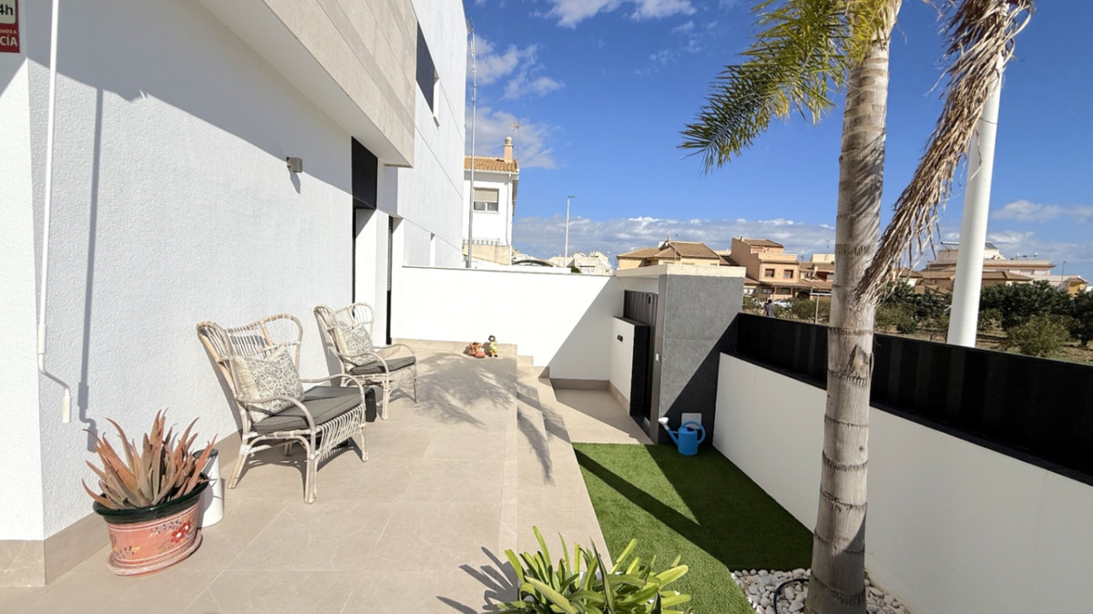3 Bed Apartment for sale in Pilar De La Horadada Costa Blanca, Alicante, Spain